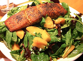 BE FIT JC Grilled Salmon and Peach Salad